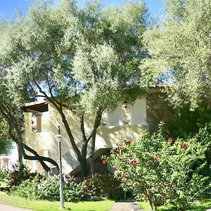 In With Swimming Pool In Appart hôtel
